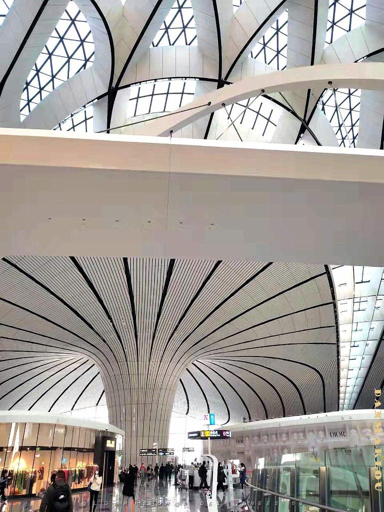 2023 02 06 PEKIN - DAKIN AEROPORT LA BIBLIOTHEQUE (2).jpg